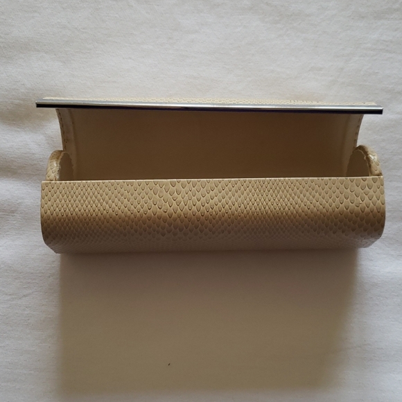 Jimmy Choo Cream Snakeskin Glasses Case - Picture 6 of 8